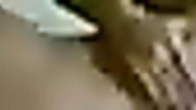 Özbek ateşli karı kocasıyla seks yapıyor.
