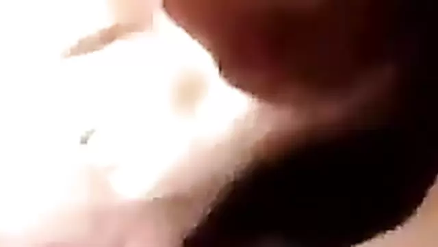 Özbek çiftin ateşli amatör seks macerası kameraya yakalanıyor.