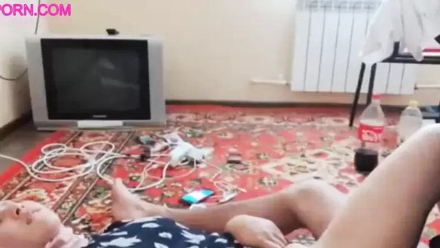 Herif güzel Özbek amını sikerken